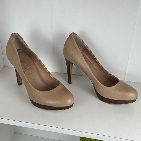 Nude Leather Stacked Wood Platform Heels 7.5 - Picture 2 of 12